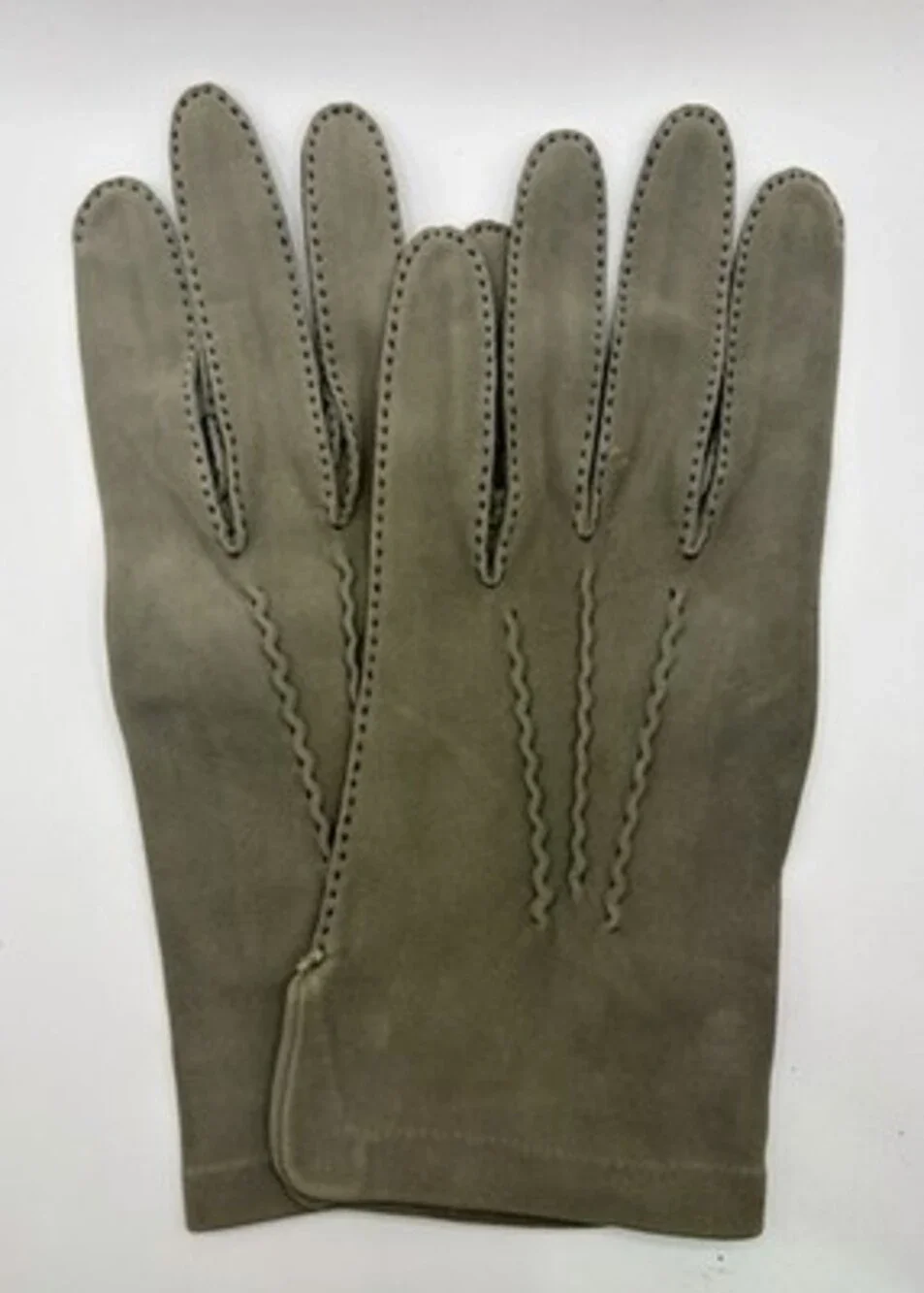 Vintage Saks Fifth Avenue Hand Tailored Suede Leather Gloves Size 8 Gray/Taupe
